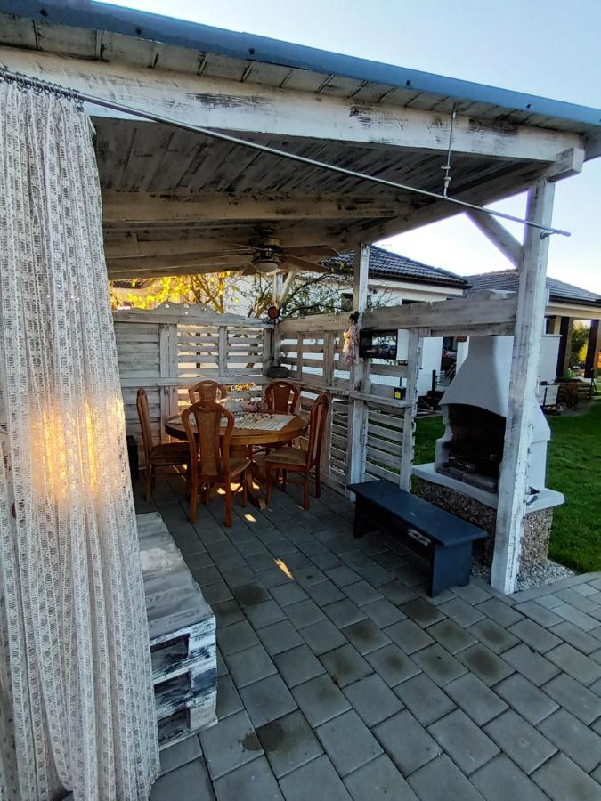 Villa Domcek V Zahrade Liptovský Mikuláš Exterior foto